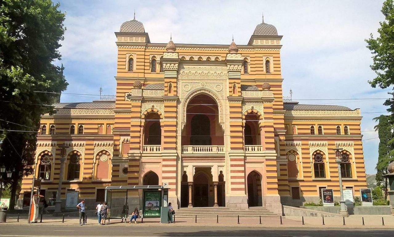 Hotel MMG Tbilisi Luaran gambar